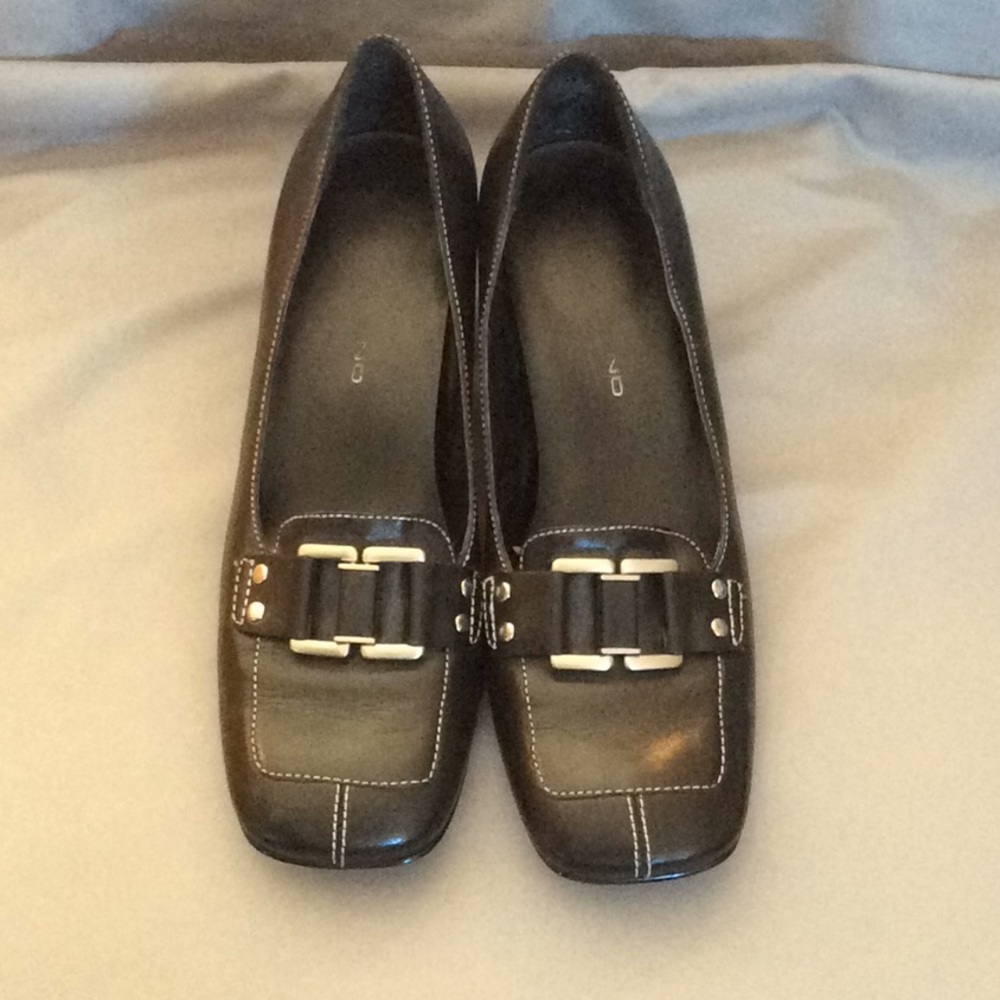 Bandalino Heels
